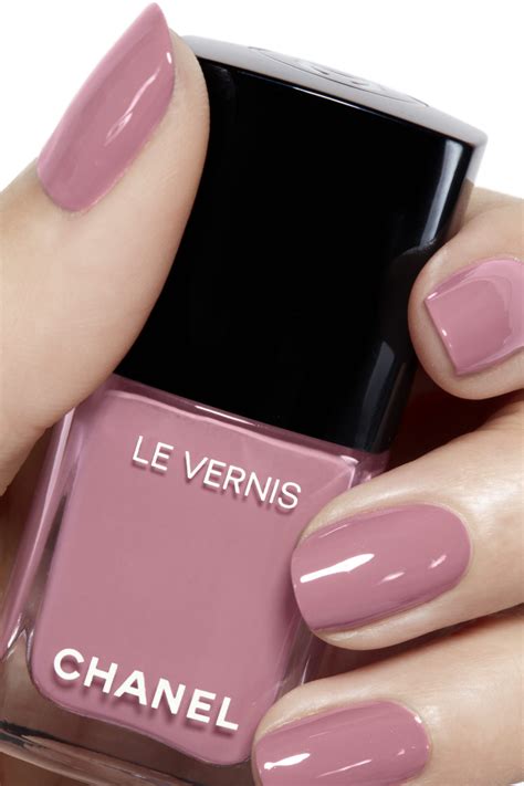 chanel le vernis 743 petale|Chanel le vernis nail color.